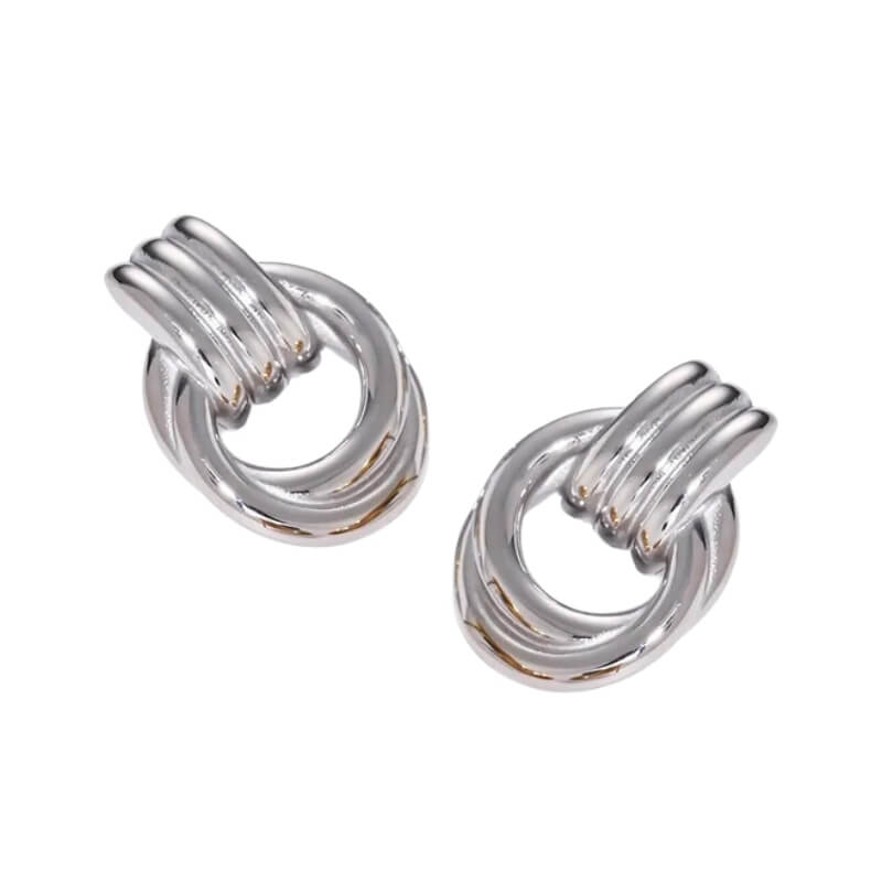 Brincos em Aço Prateado