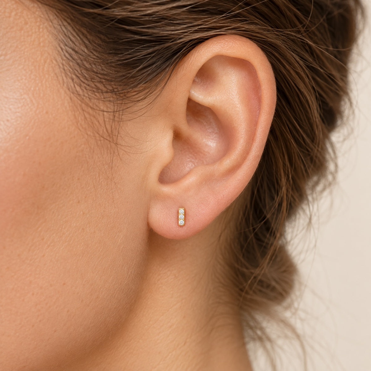 Brincos Brilhantes em Prata Dourada