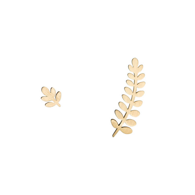 Brincos Feto assimétricos dourados