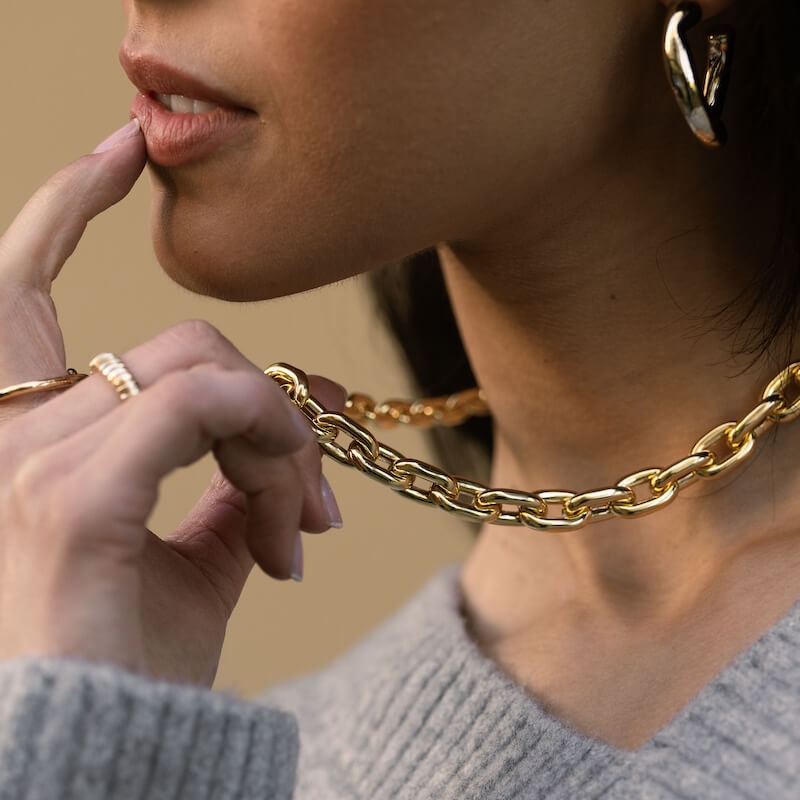 Colar Cadeado em Prata Dourada