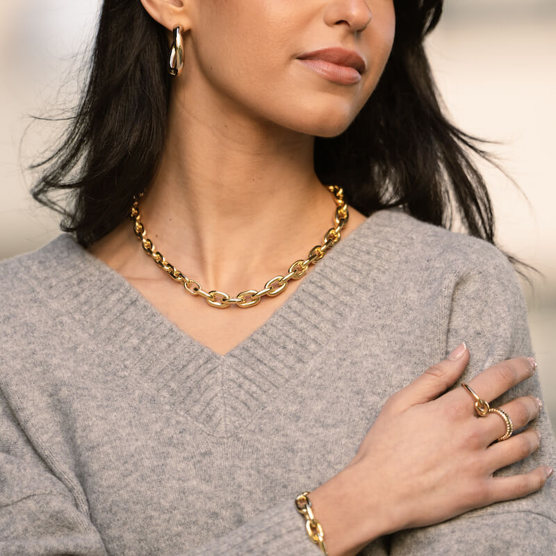 Colar Cadeado em Prata Dourada