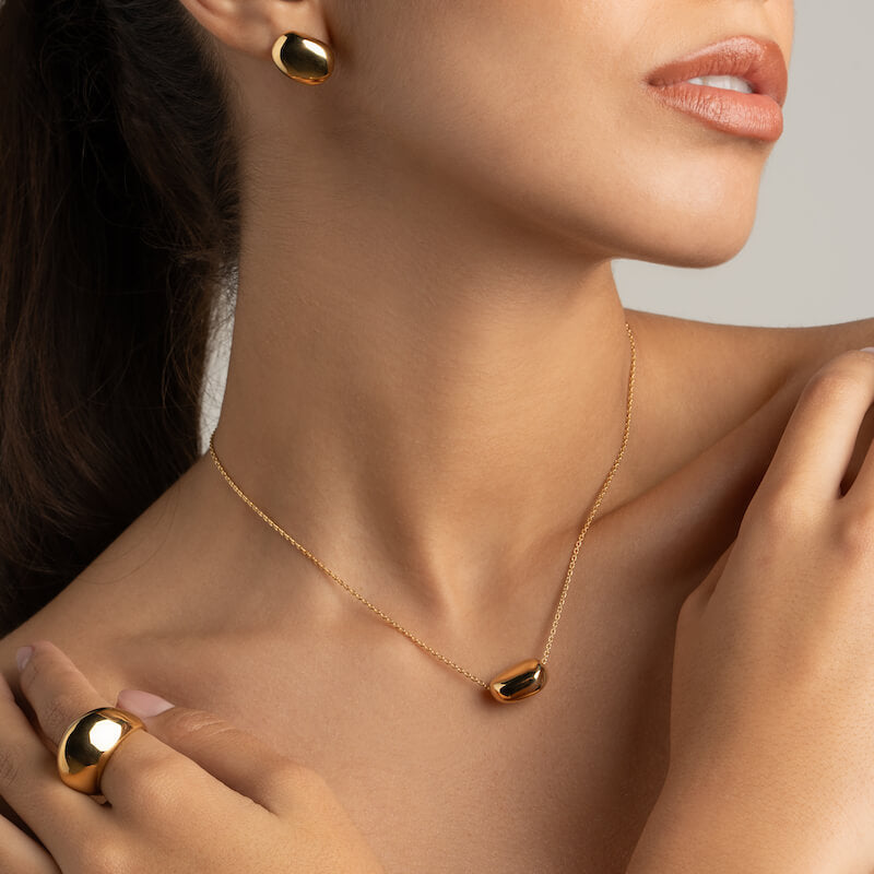 Colar em Prata Dourada