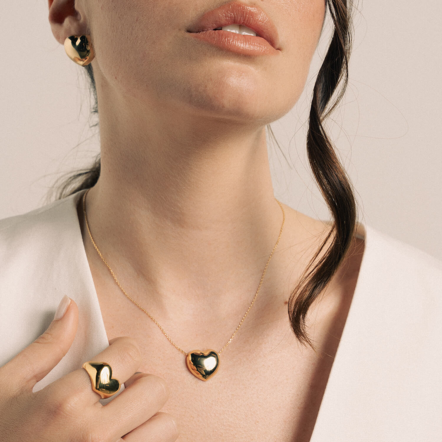 Colar Coração em Prata Dourada