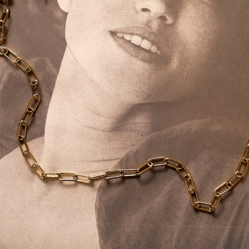 Colar Cadeado em Aço Dourado