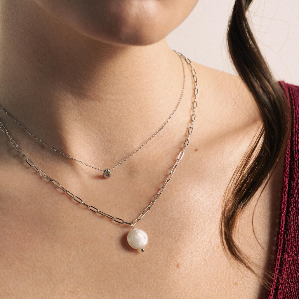 Colar Cadeado em Aço Prateado com Pérola