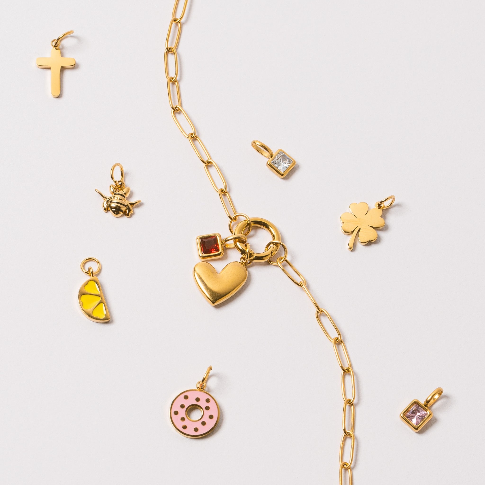 Colar Elos em Aço Dourado