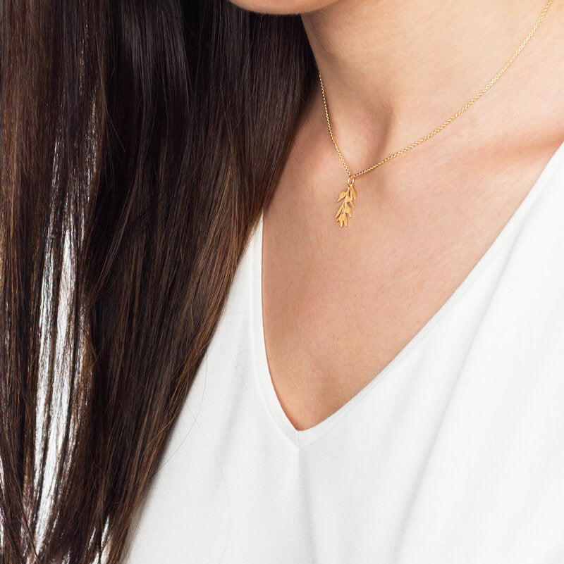 Colar Folha de oliveira dourado