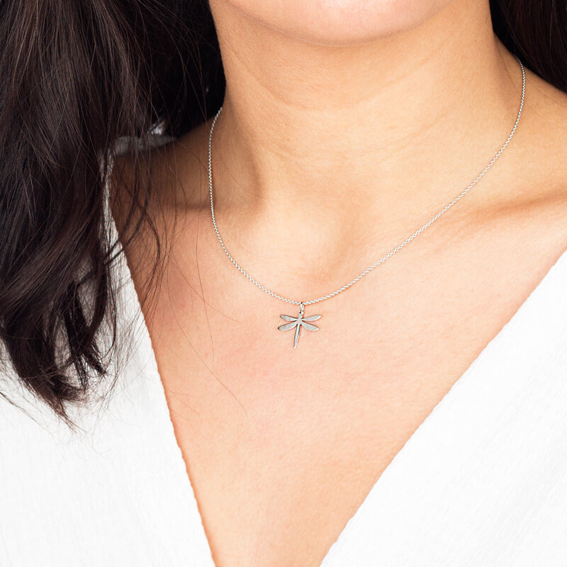 Colar Libelinha prateado